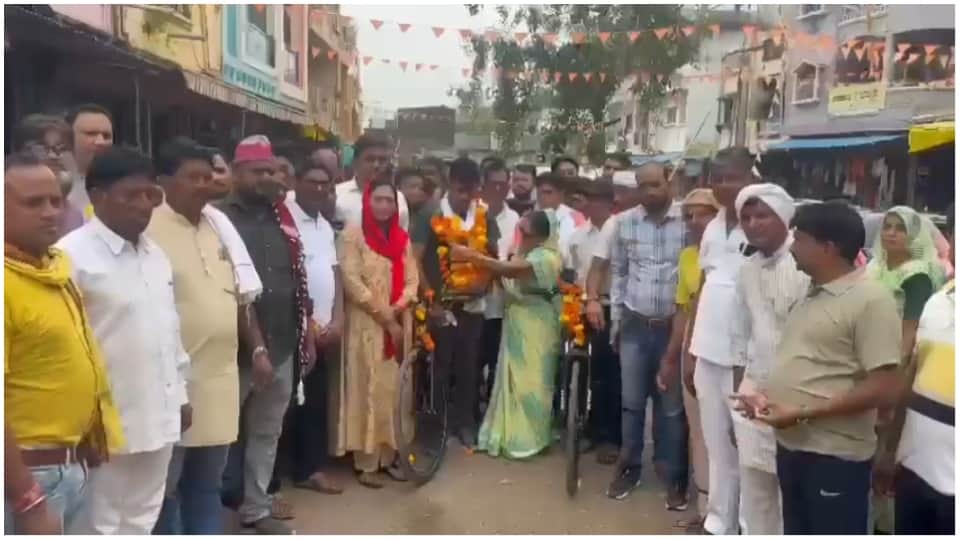 Tirupati Laddu Controversy Barwani Sendhwa MLA Montu Solanki Cycle Yatra to Tirupati Balaji Temple