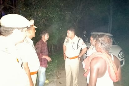 Amethi: चार दिन से लापता बालक का संदिग्ध हालत में तालाब से मिला शव, घर के बाहर खेलते हुए हो गया था गायब Five years old child's dead body found in a pond in Amethi.