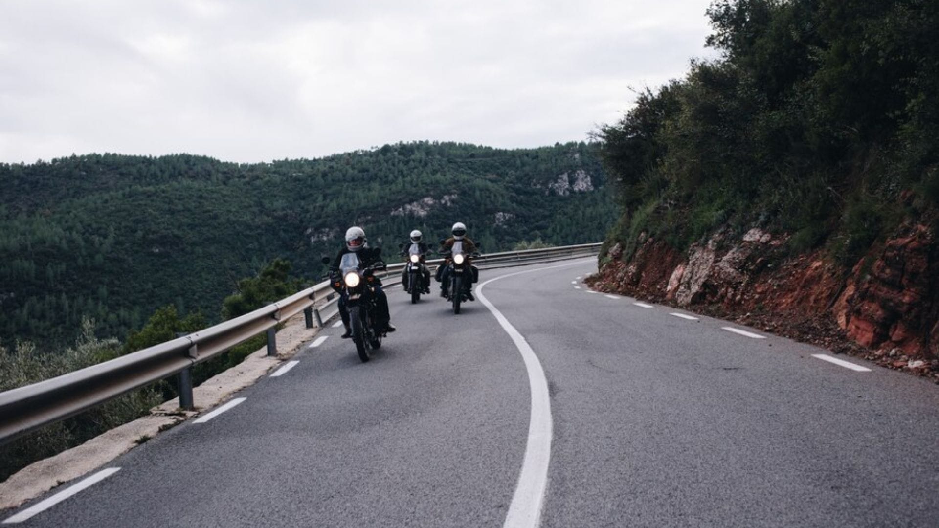 Dhanteras 2024: Keep These Things In Mind While Purchasing New Bike