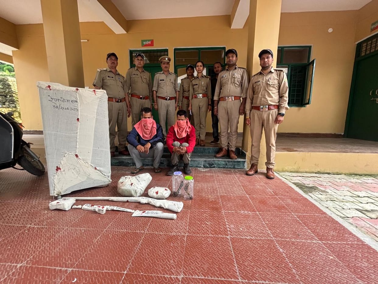 Uttarakhand News Two accused Arrested in case of illegal hunting of deer in Pauri five kg meat recovered