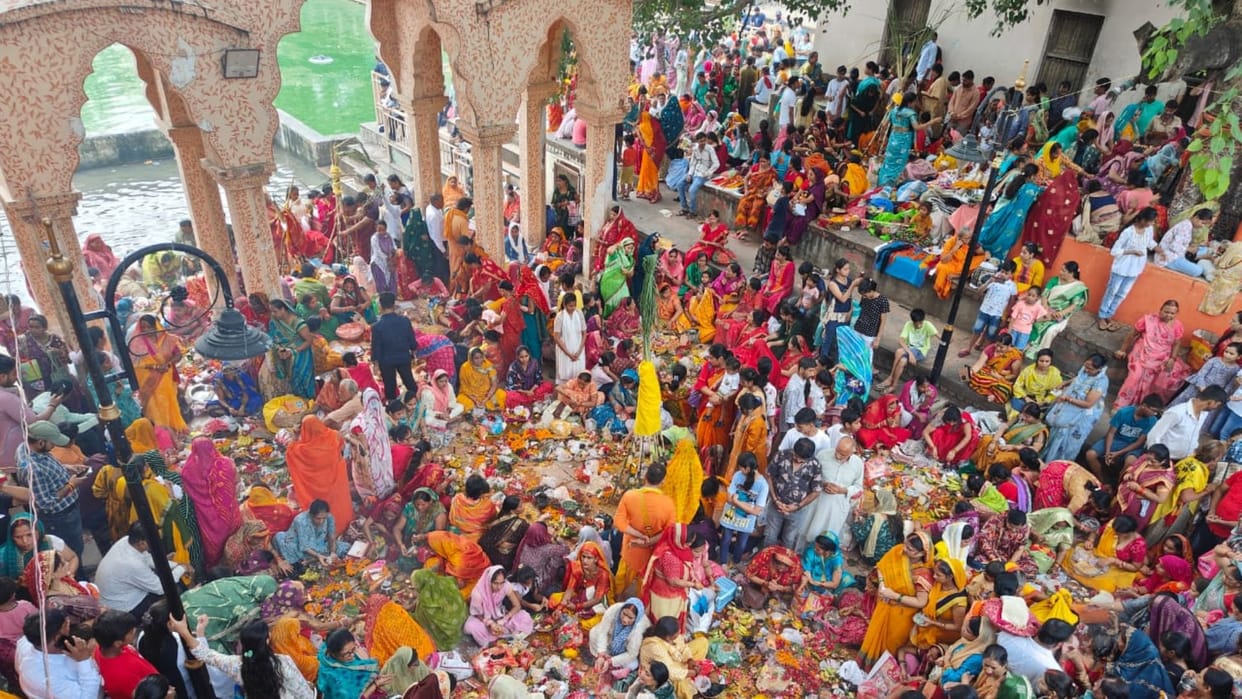 Jivitputrika 2024 Women kept Nirjala fast for long life of their children in varanasi