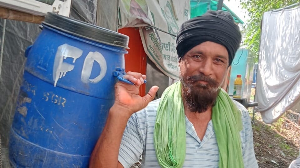Farmer of Mansa commit suicide at Khanauri border