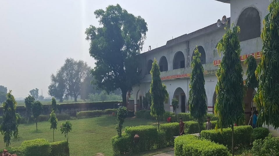 Order to file case against DL Public School Manager
