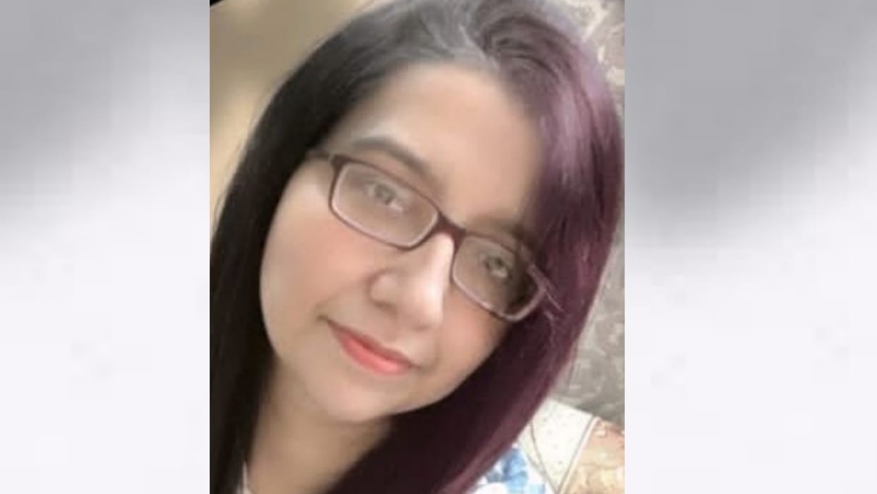 Lucknow: Woman bank officer death still a mystry.
