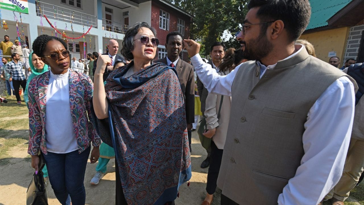 J&K Phase 2 Election: Diplomats from 16 countries visited polling stations, see live pictures from the booths