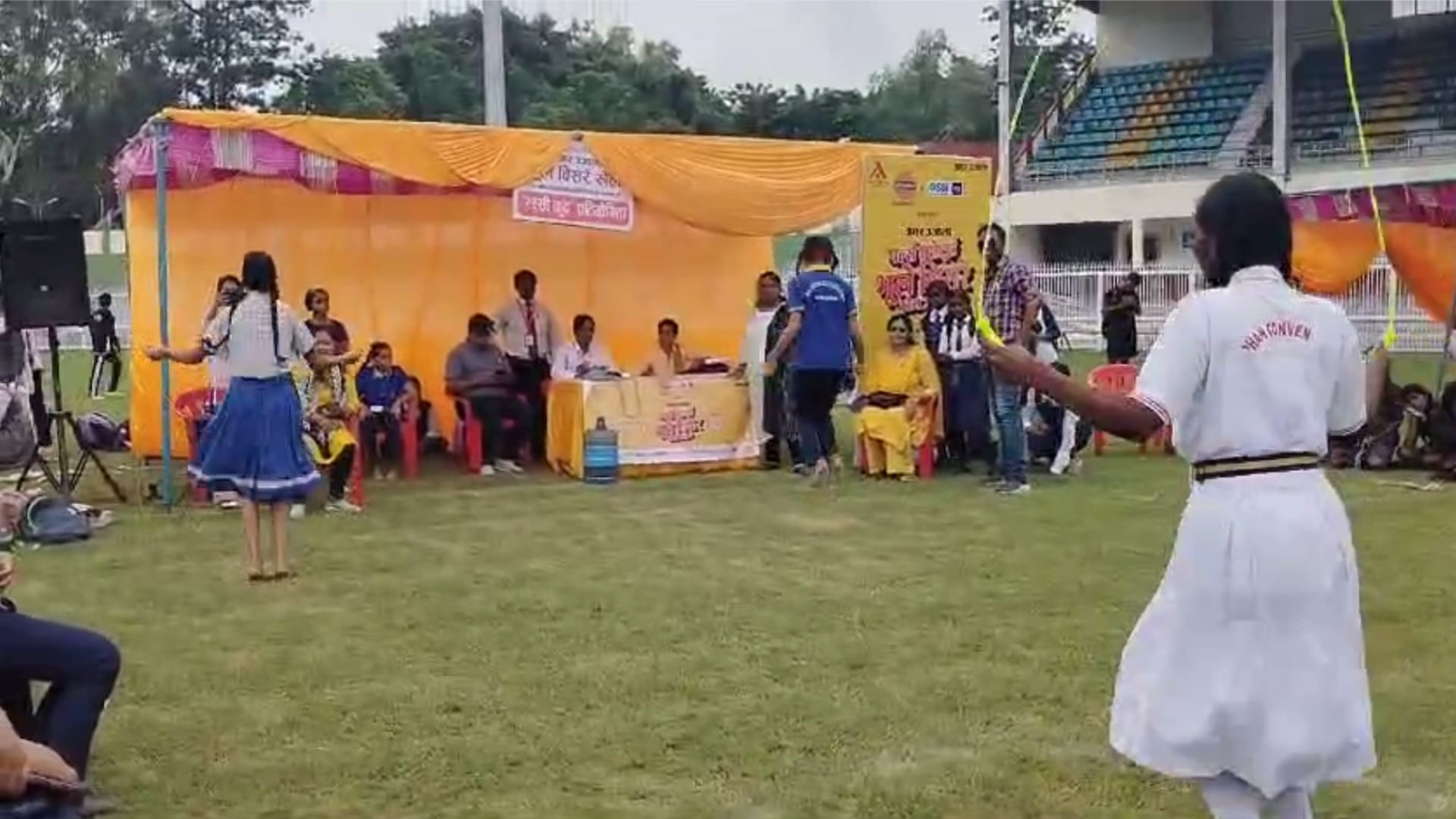 Bhoole Bisre Khel and girls sports event of Amar Ujala.