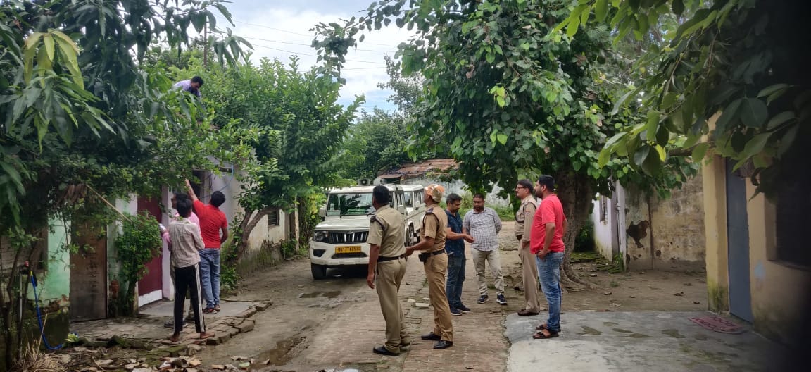 Haridwar News Vigilance raided Dhanori and Badedhi villages caught electricity theft at 19 houses