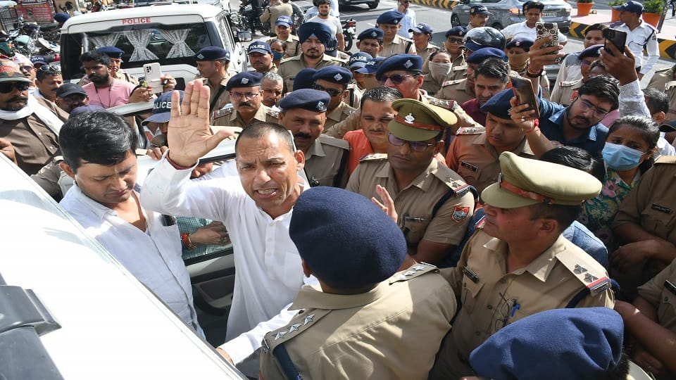 Congress leader Paneru did film drama to meet DGP in haldwani