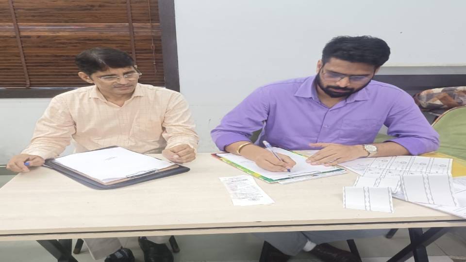 FSDA team took milk samples from eight establishments In Agra sent 12 samples including Dum Aloo for testing