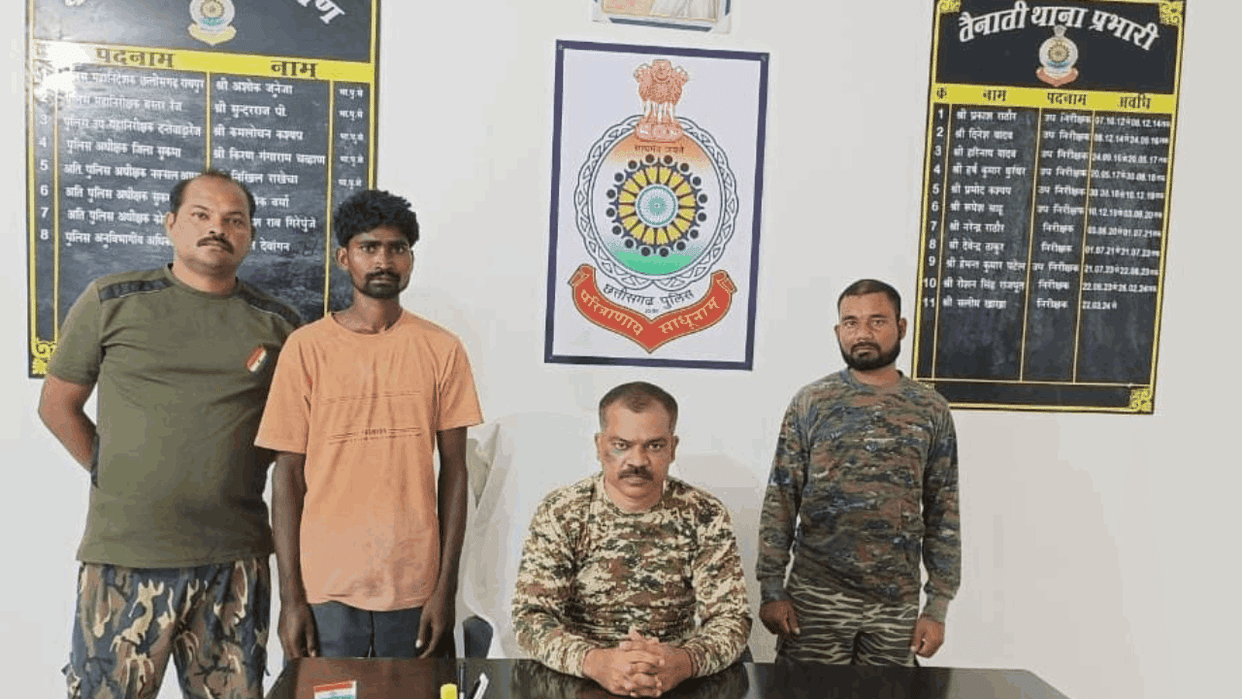 Soldiers who went out for search in Sukma surrounded and captured a Naxalite