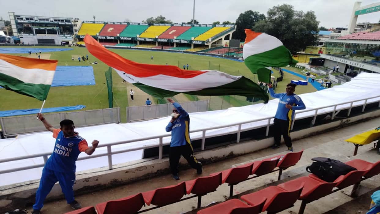 India-Bangladesh Test Match: Sachin, Dhoni and Rohit fans waved the tricolor in Green Park before the match