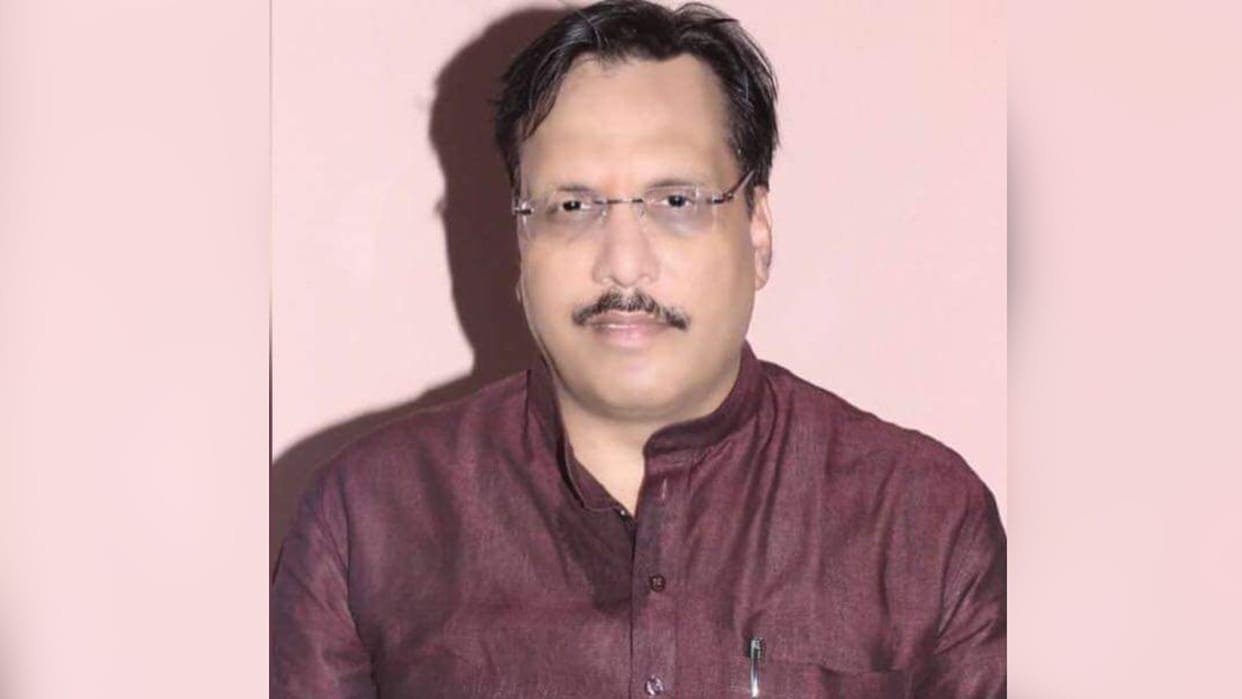 SP MP Rajiv Rai from Ghosi threat on phone in mau