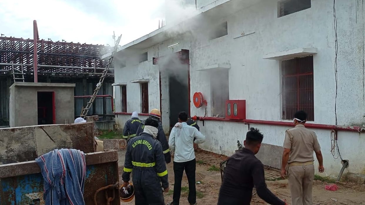 Farrukhabad: Villagers are in distress due to leakage of ammonia gas in cold storage