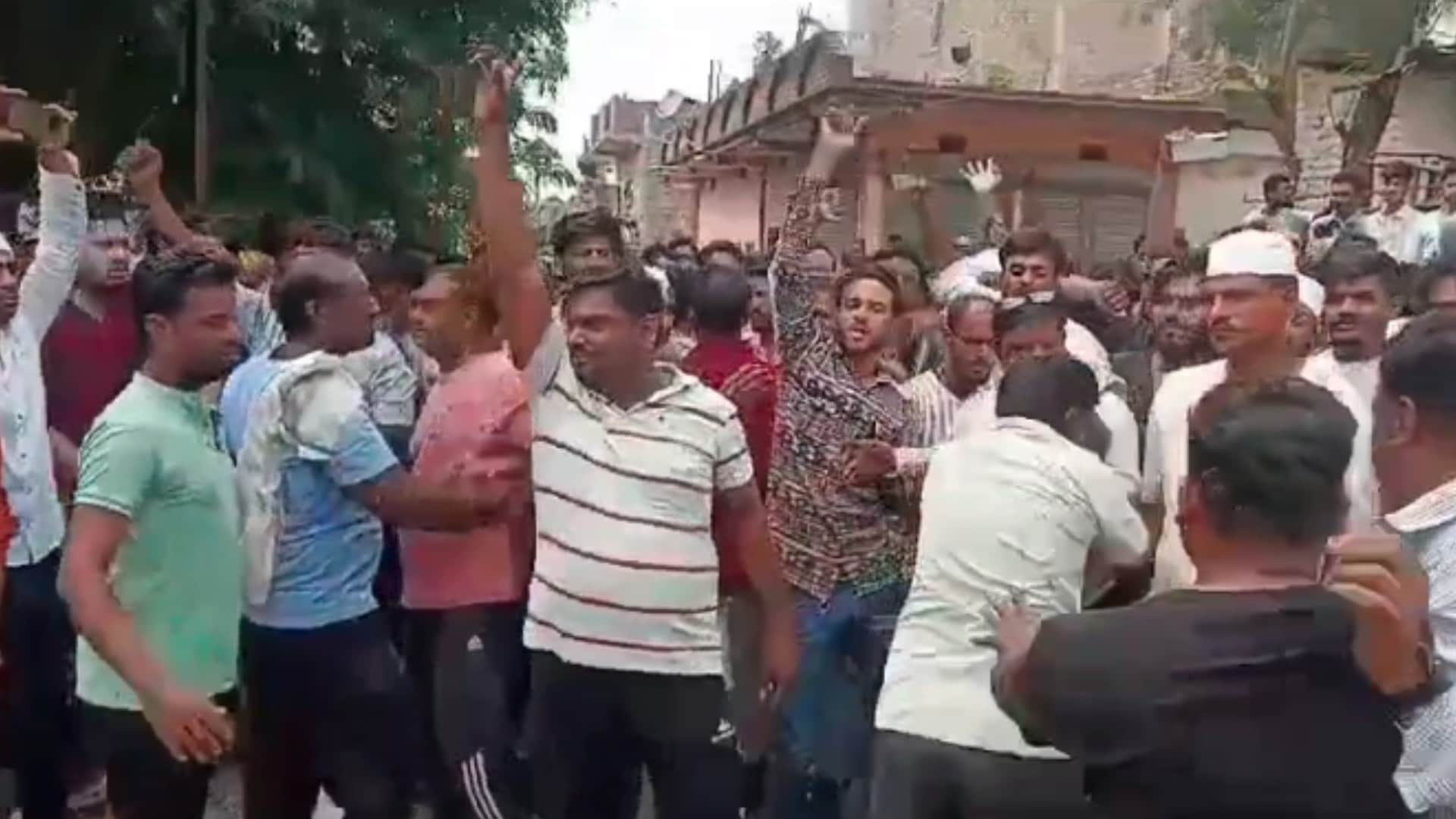 Disturbance in Maksi: Markets, schools-colleges remained closed, funeral procession took place amid security