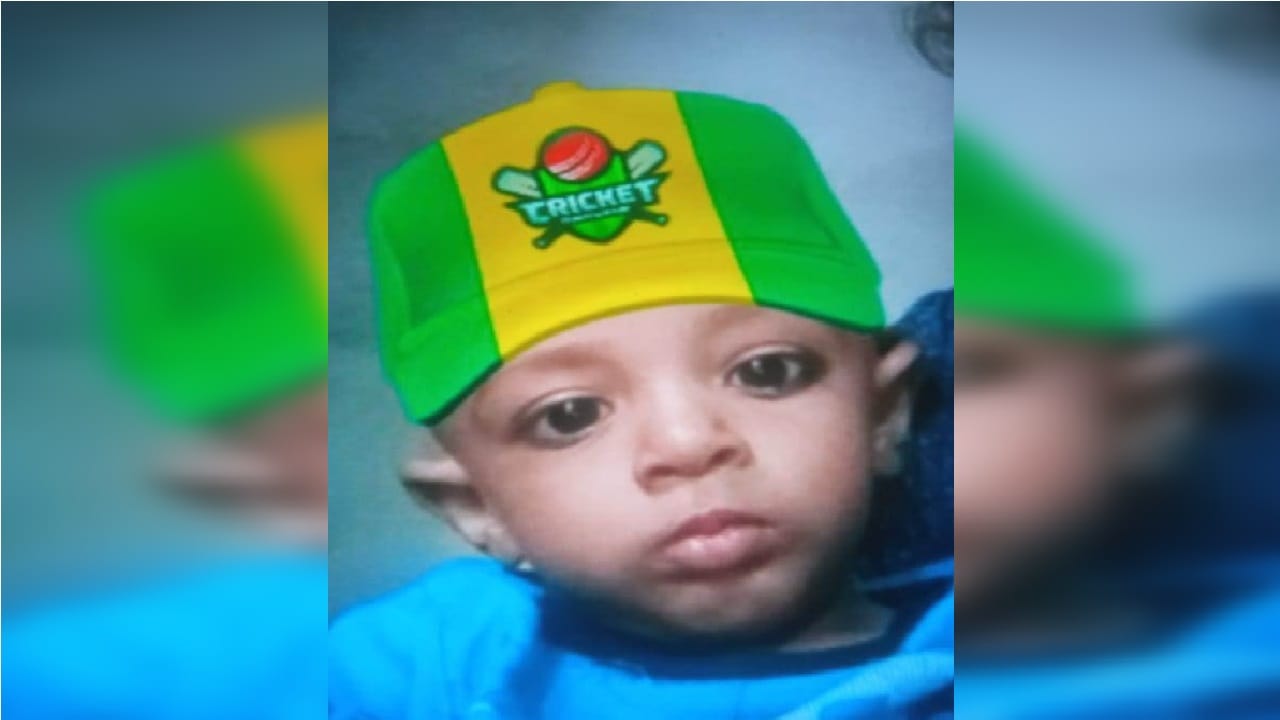 Child dies after a piece of apple got stuck in his throat in Garhmukteshwar