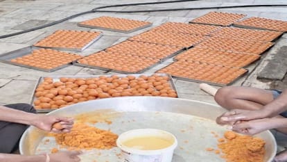 प्रसाद/लड्डू (सांकेतिक)