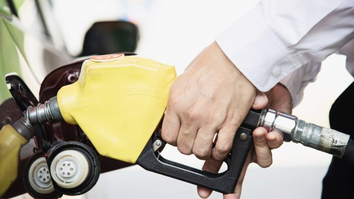 As diesel becomes expensive, the footsteps of inflation are being heard in Jammu.