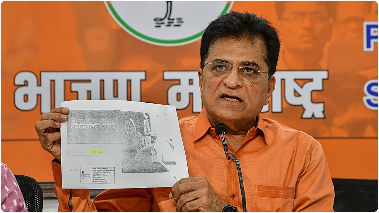 Police didn't take defamation plaint against Raut under Thackeray govt's pressure: Somaiya