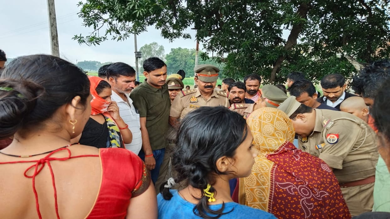 After the death of the old man, villagers blocked the road, created ruckus, police line up for not filing cas