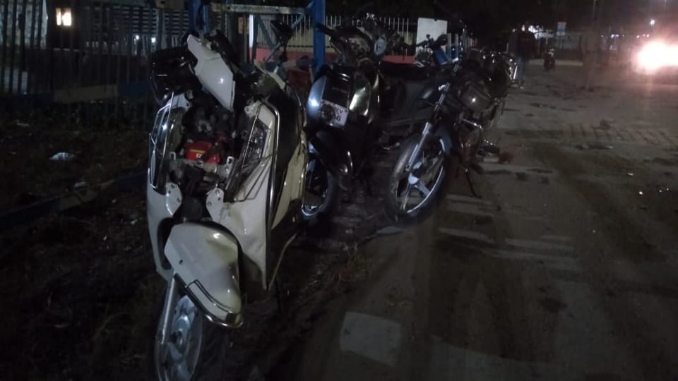 Dehradun Railway station Dispute over two Communities Question rais Where did crowds of rioters suddenly come