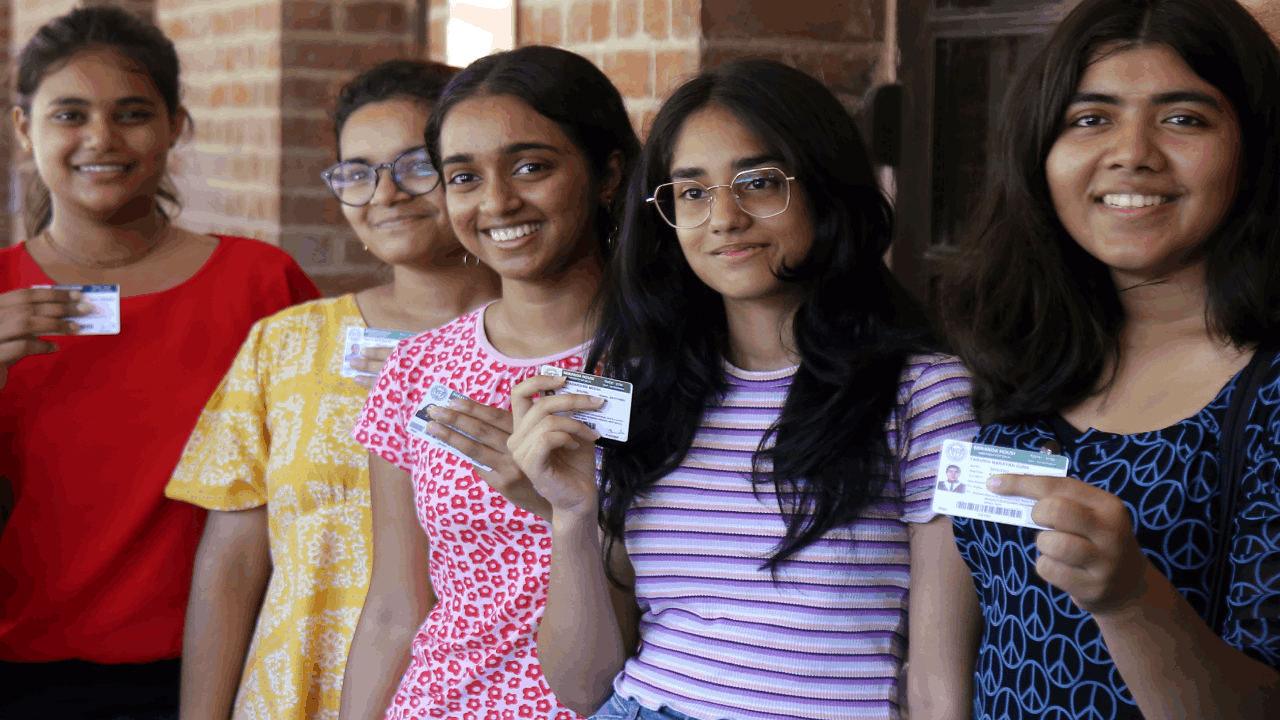 DUSU Election voting ends Students showed enthusiasm see pictures
