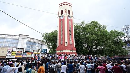 Dehradun Railway station ruckus Businessman Crowd at Ghantaghar jammed Police failed control them