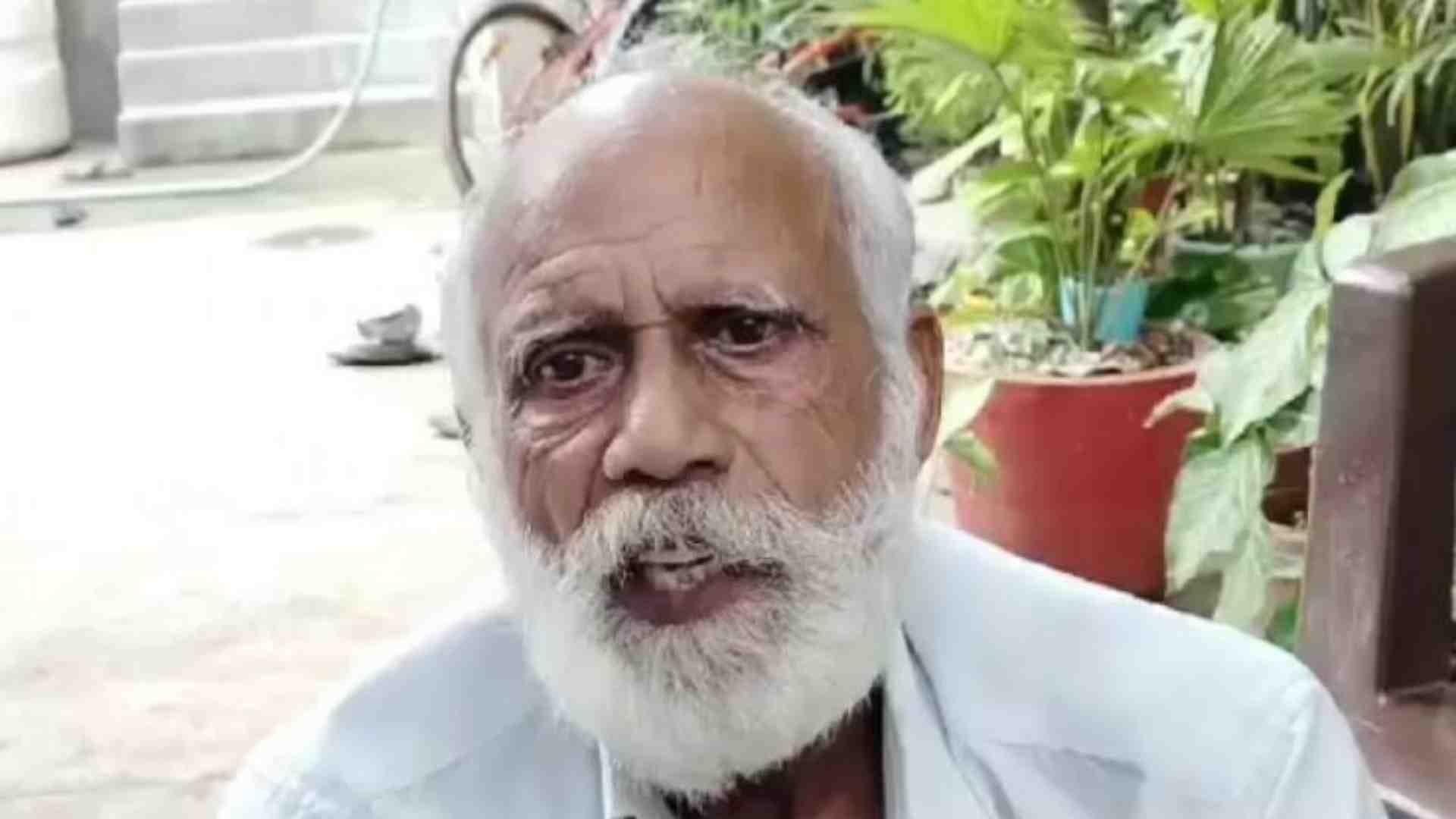 घटना की जानकारी देते परिजन।