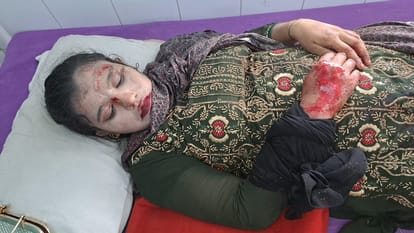 Meerut: Collided with cattle, husband died, condition of wife and sister critical, marriage ruined in 3 months