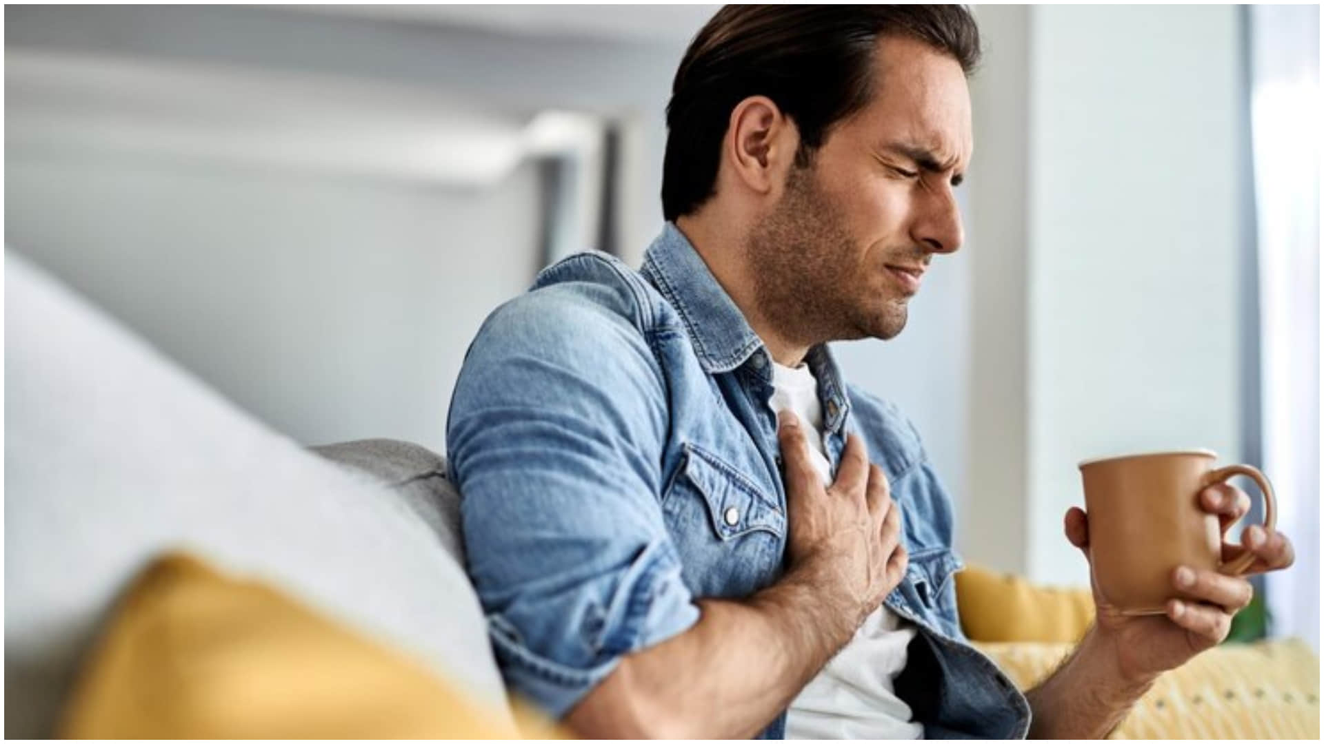 panic attack vs heart attack symptoms how to differentiate know panic attack kya hota hai