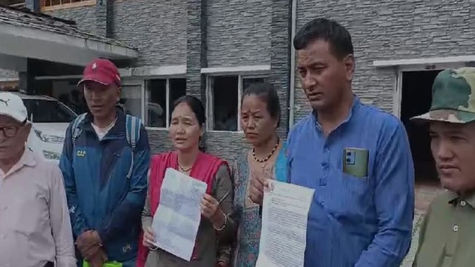 People of Khotila, Vyas Nagar demanded ownership rights of land and house in pithoragarh