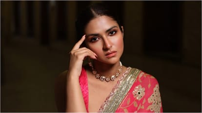 Pranutan Bahl on Nepotism says star kids face difficulties in bollywood industries
