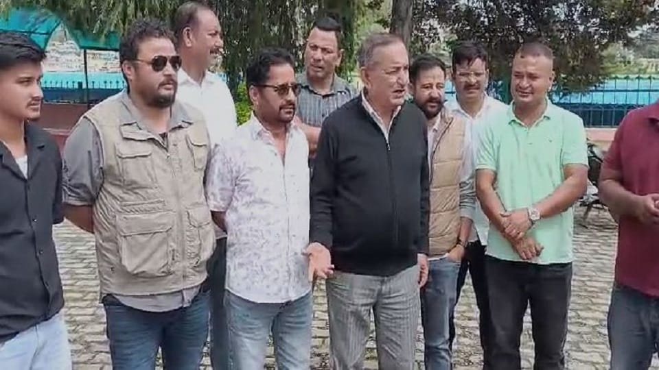 People angry over giving water from Amlaghat scheme to medical college in pithoragarh