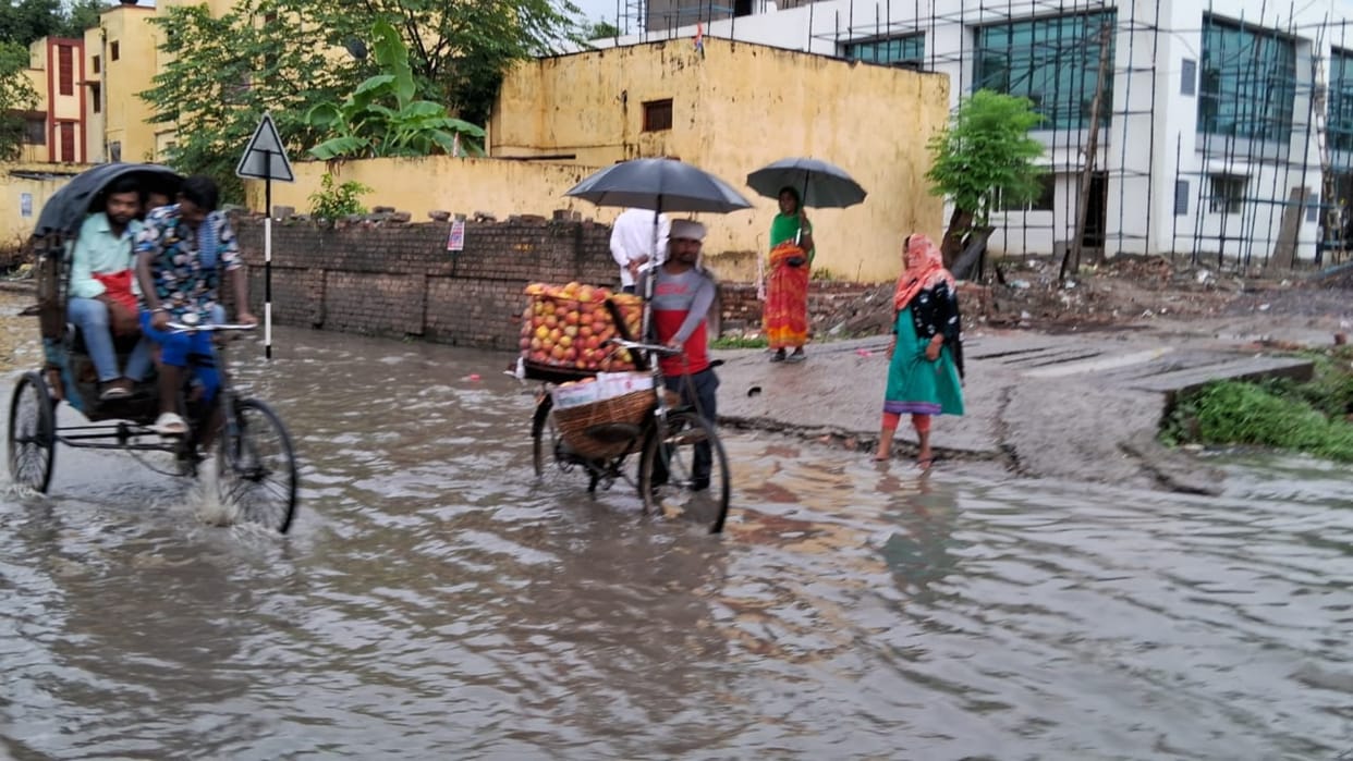Bihar Flood: Waterlogging in Muzaffarpur due to heavy rains; people troubled, government hospital submerged