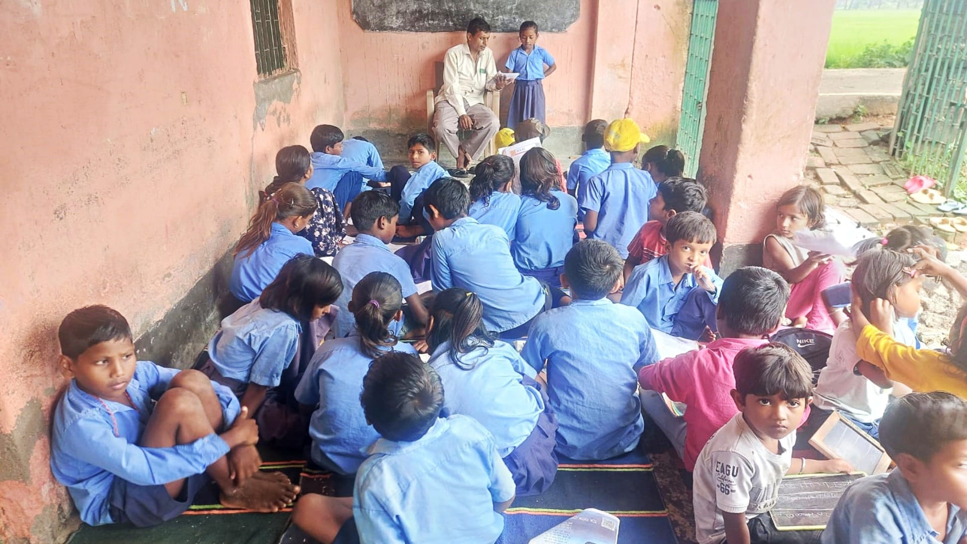 Bihar News: Two schools running under one roof in Nalanda, how will future of children be made