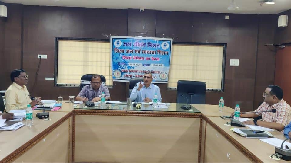 Show cause notice issued to 32 contractors for negligence in Jal Jeevan Mission work
