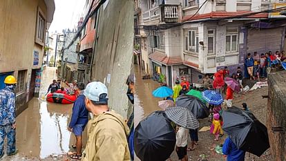 Floods In Nepal Rain Killed At Least 49 People Several Missing - Amar Ujala  Hindi News Live - Nepal Flood:नेपाल में 'आफत की बारिश', विनाशकारी बाढ़ से  24 घंटे में 66 लोगों की मौत