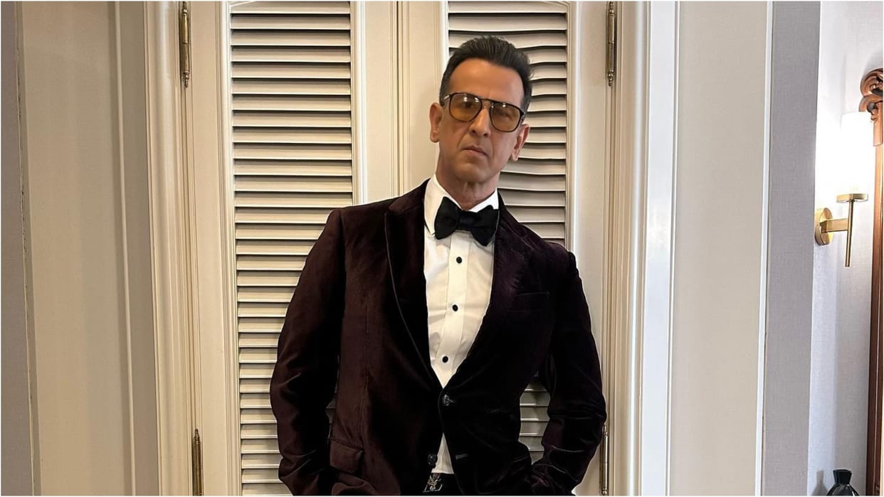 Ronit roy gets emotional after remembers his early struggle days of life
