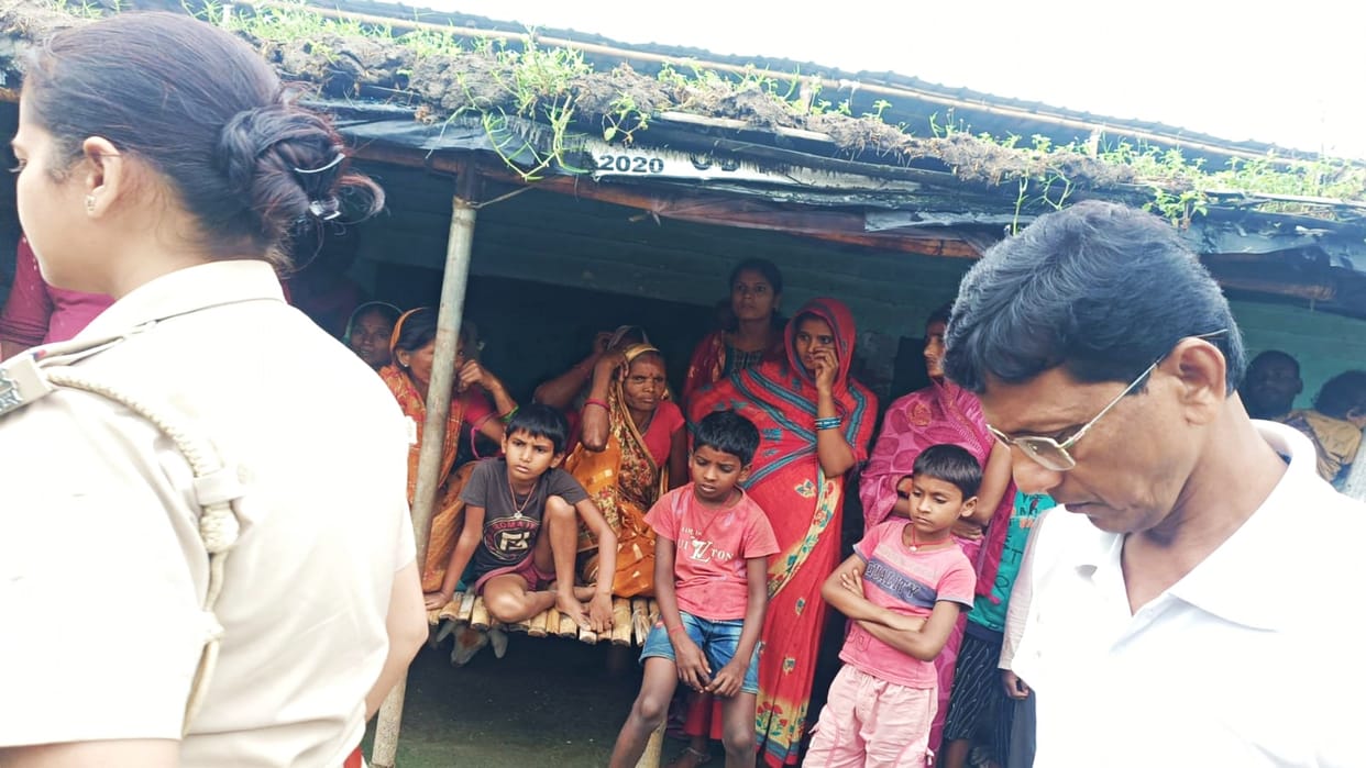 Saharsa Crime: Son stabbed his father to death to fulfill his wish, family members kept silence