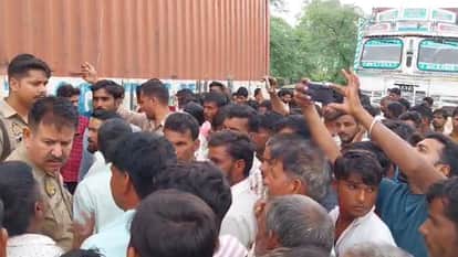 संभल में सड़क हादसे में बाइक सवार की माैत