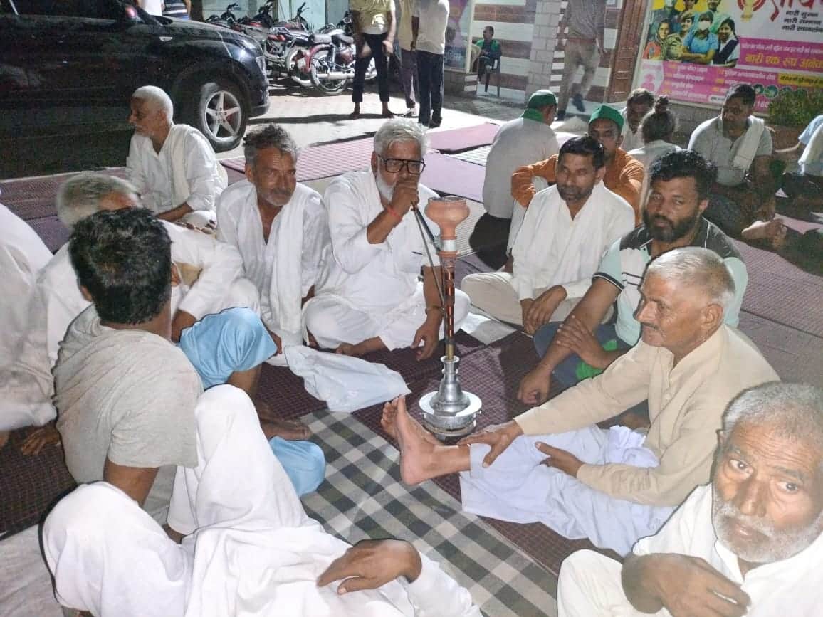 BKU Protest: Farmers sit at Meerut Partapur thana for 18 hours, alligation on BJP
