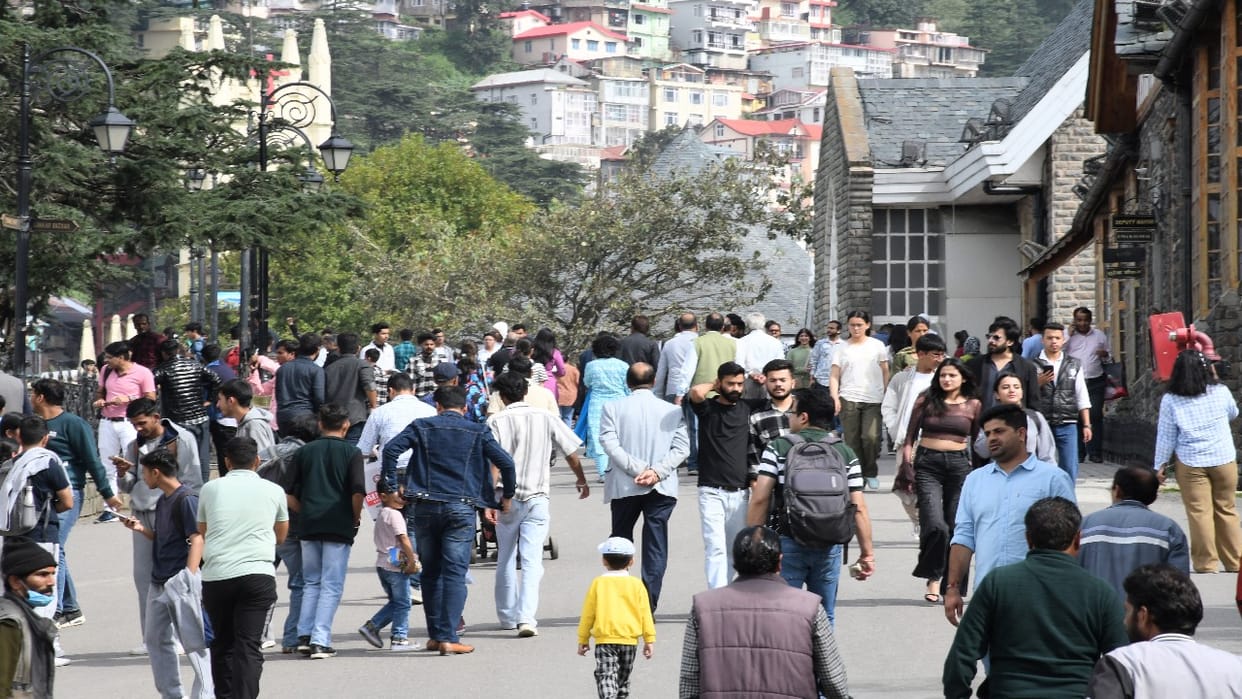 Himachal Tourism:  Tourists flock to Himachal due to off-season discounts, 40 to 60 percent discount on bookin