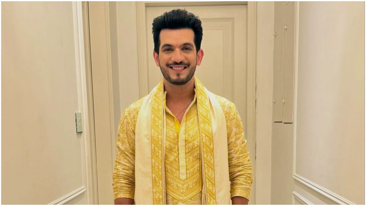 arjun Bijlani contestant of Laughter Chef got admitted in hospital his mother child and wife are also unwell