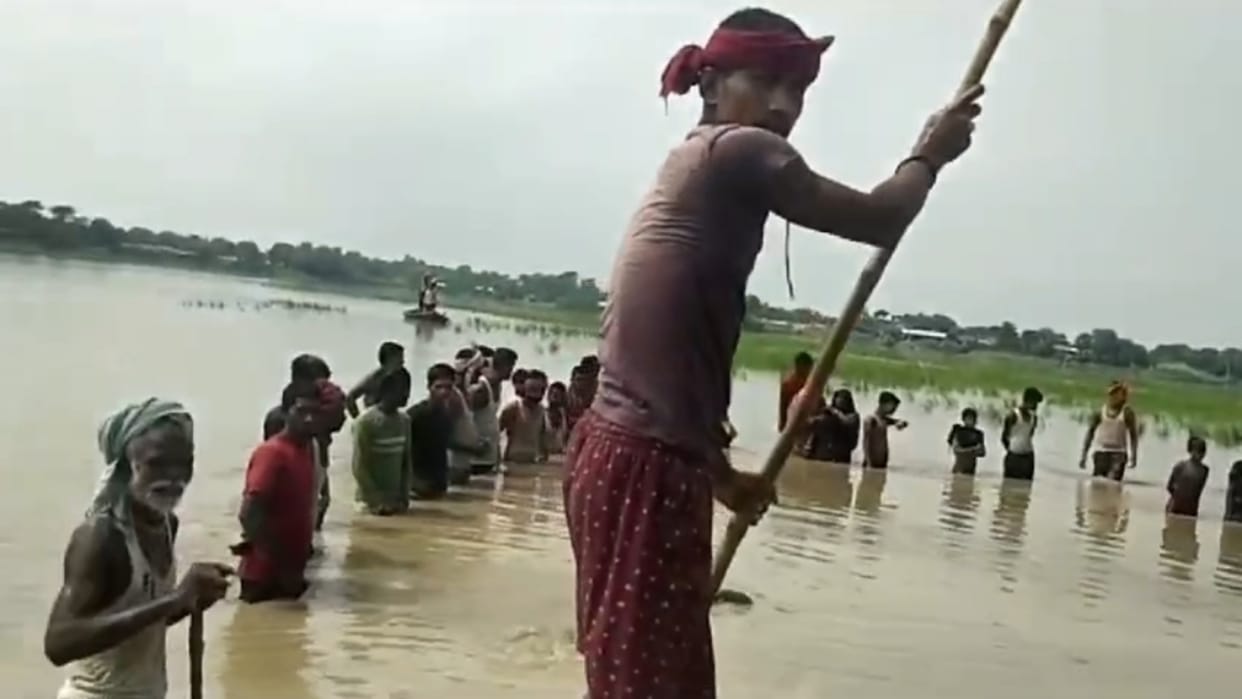 Bihar Flood: Boat accident in Kosi river in Darbhanga, nine people drowned; one girl missing