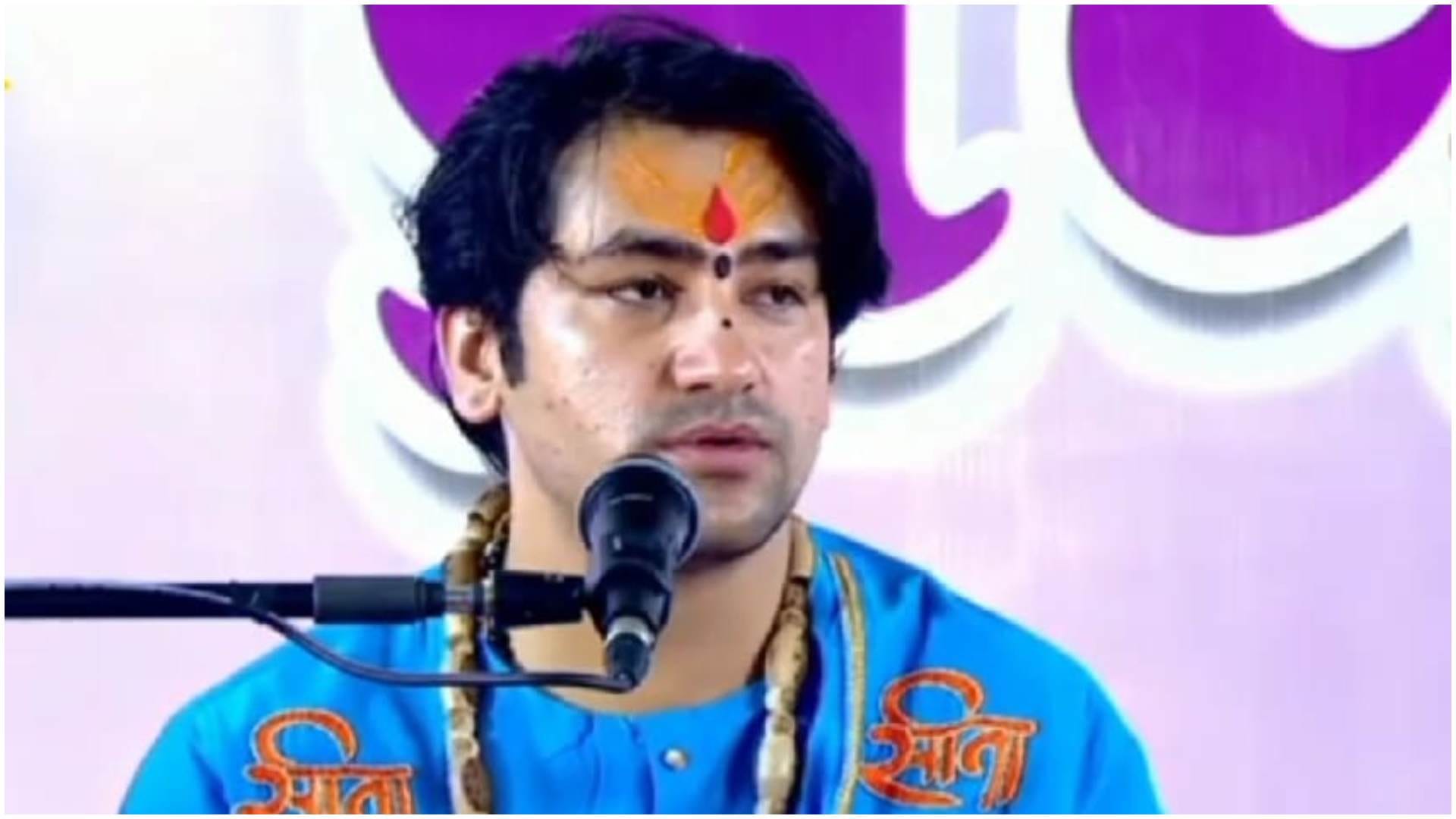 Bageshwar Maharaj's birthday tomorrow, Dhirendra Shastri said- No gifts, just bring one brick each