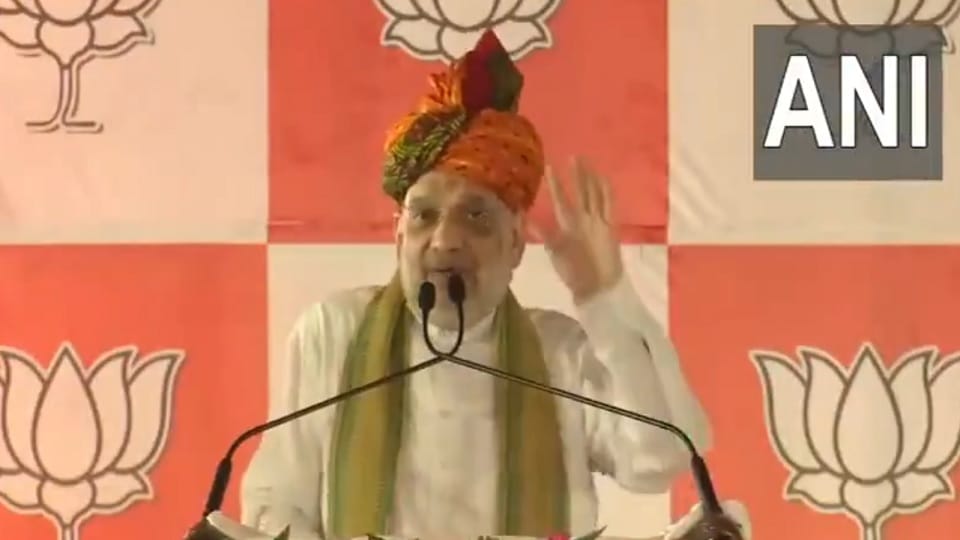 Home Minister Amit Shah attacked Rahul Gandhi in Badshahpur