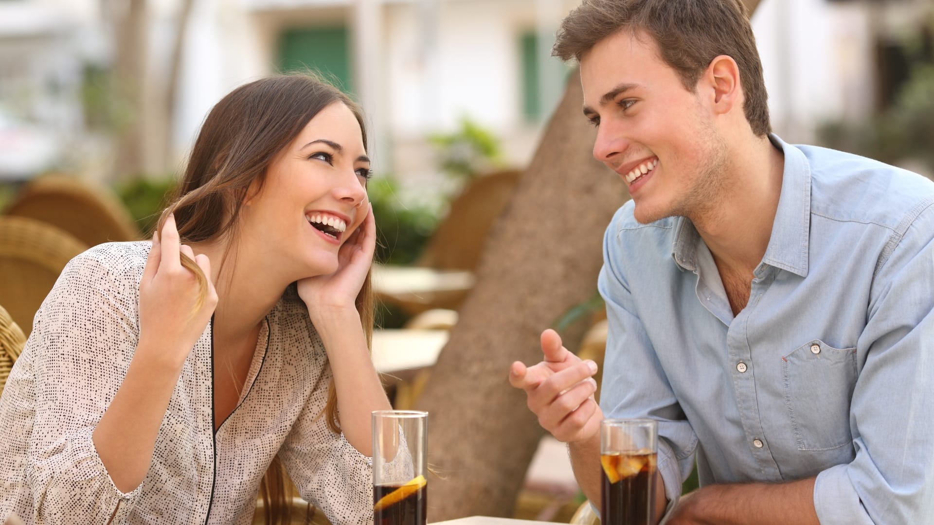 Flirting Tips remember these points while flirting in hindi dos and don'ts of flirting