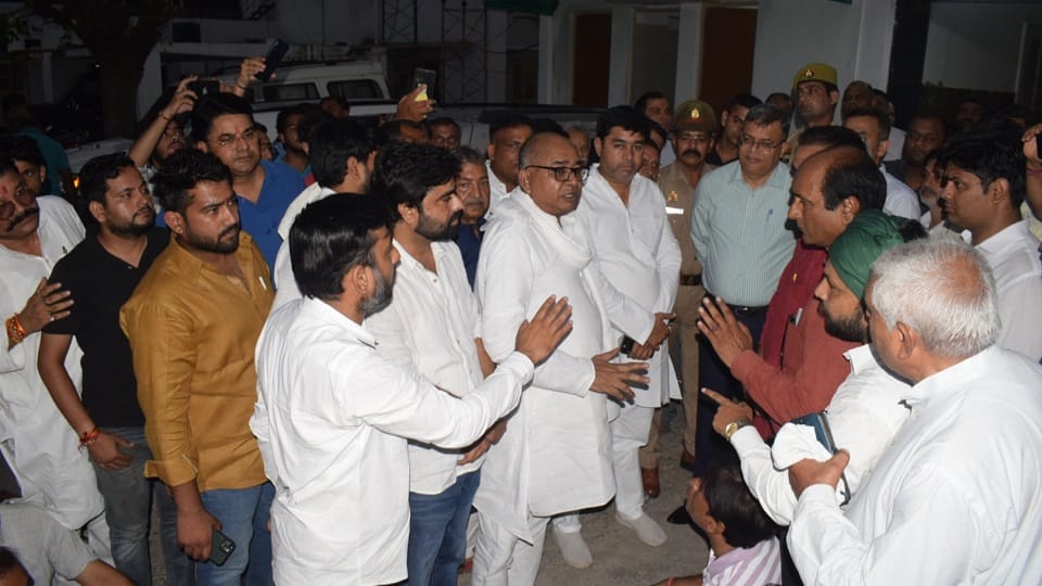 Meerut: 18 organizations of Brahmin community mobilized to get justice for the student