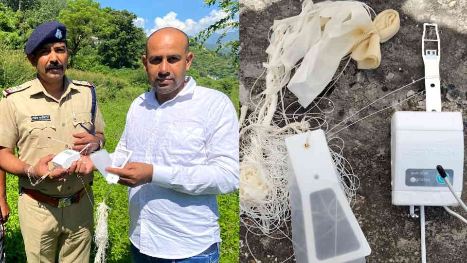 Uttarakhand Tehri News A device fell into fields  with Air balloon people panicked after seeing it photo