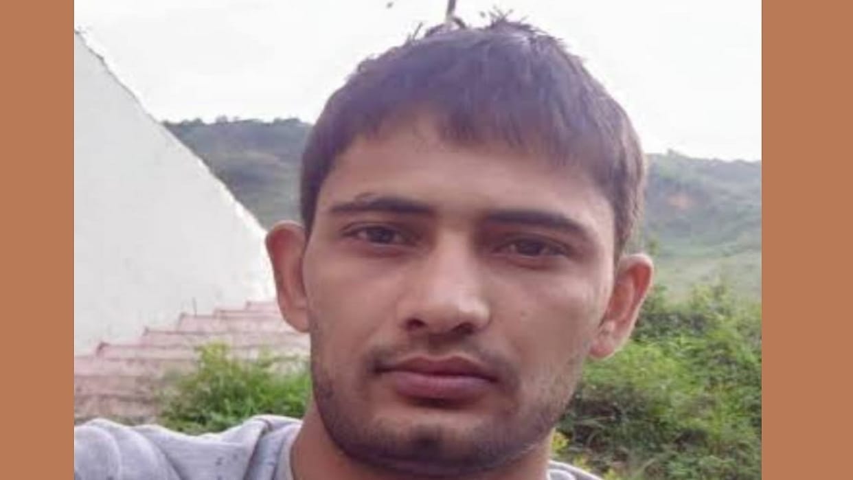 Gangster Sumit Plotra reached brother terhvi in Bohr, Rohtak, three youths were murdered liquor shop