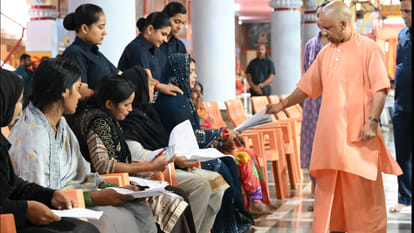 CM Yogi heard complaints during public darshan in Gorakhpur Gorakhnath temple